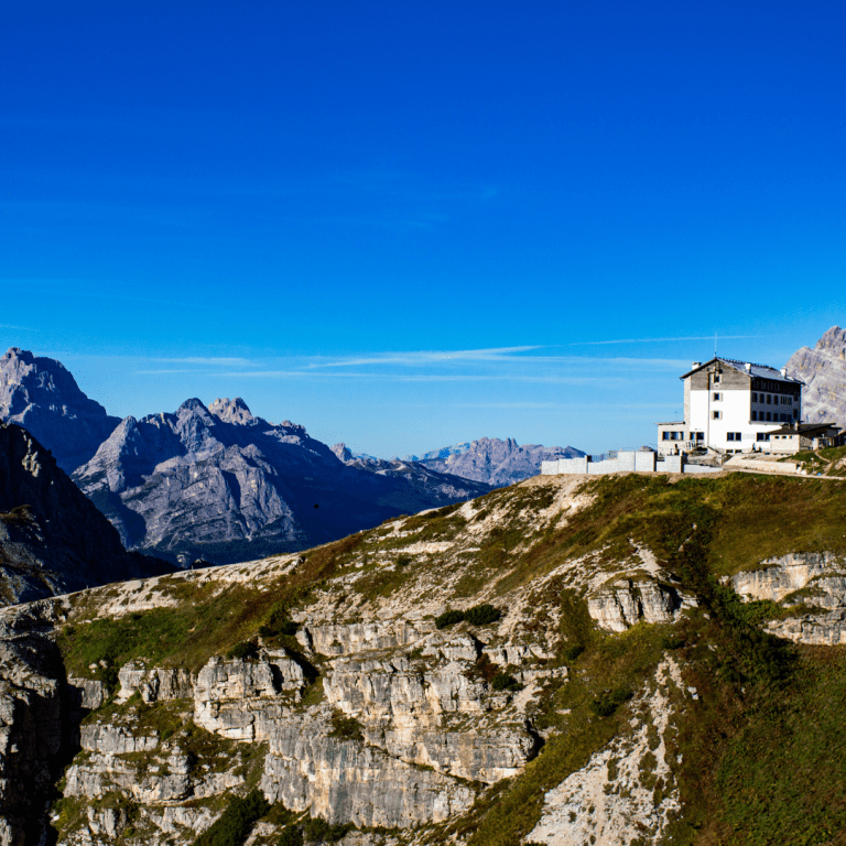 Rifugio Auronzo via canva